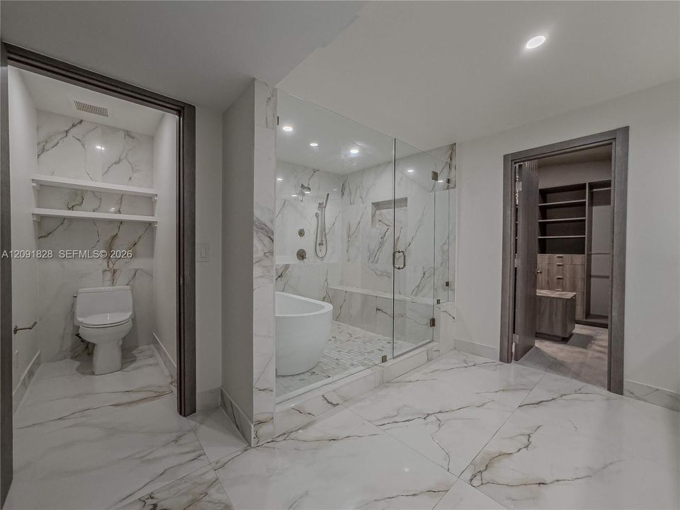 En Venta: $2,090,000 (5 camas, 4 baños, 3178 Pies cuadrados)
