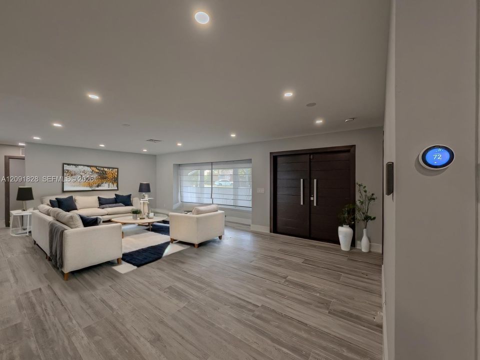 En Venta: $2,090,000 (5 camas, 4 baños, 3178 Pies cuadrados)