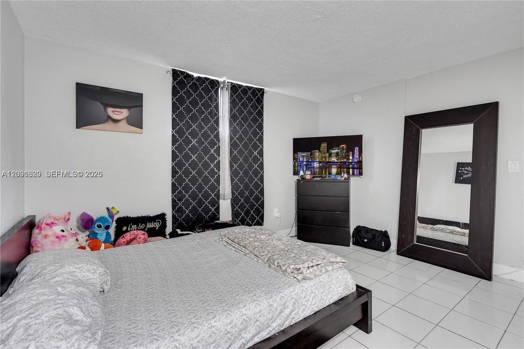 En Venta: $260,000 (2 camas, 2 baños, 960 Pies cuadrados)
