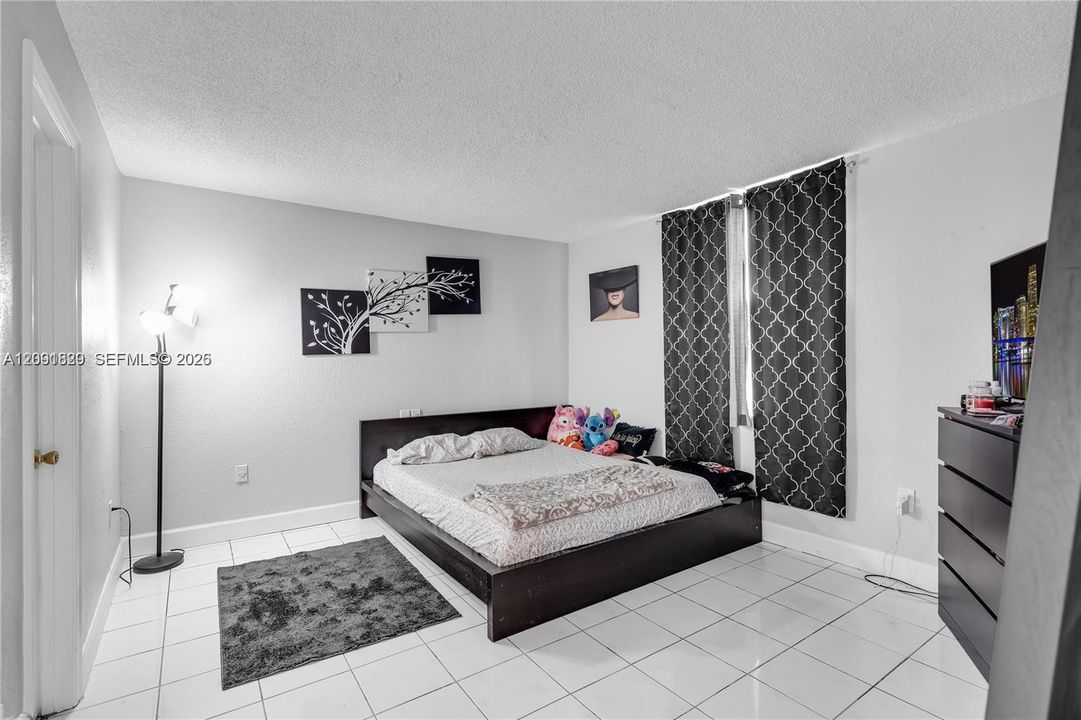 En Venta: $260,000 (2 camas, 2 baños, 960 Pies cuadrados)