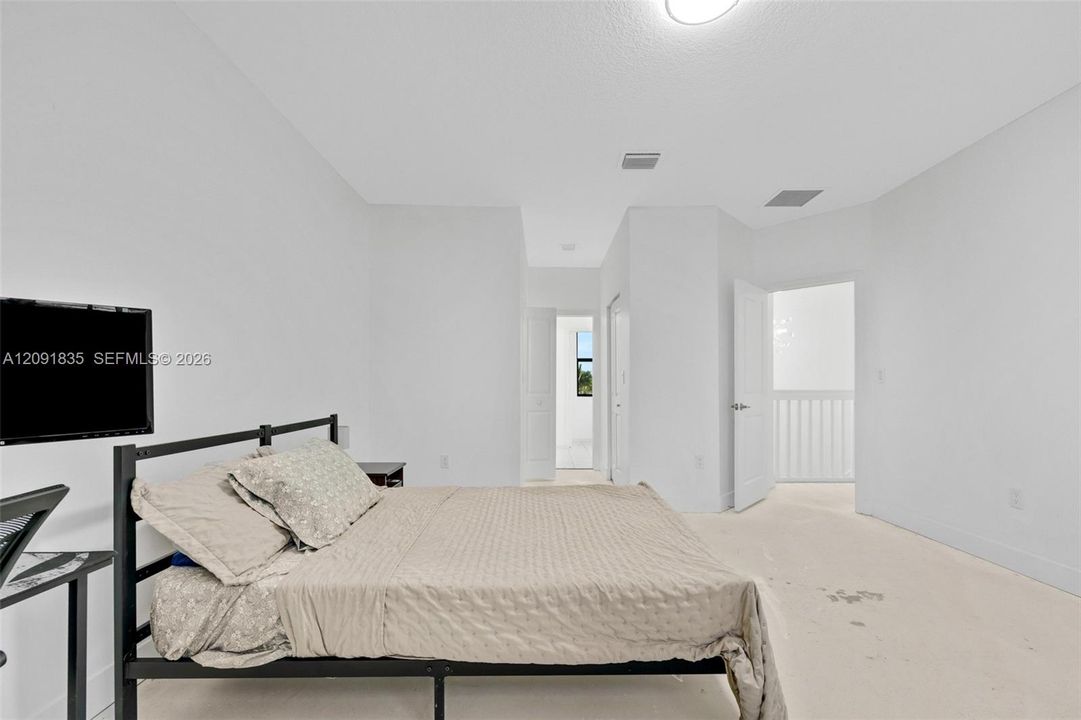 For Sale: $520,000 (4 beds, 3 baths, 2201 Square Feet)