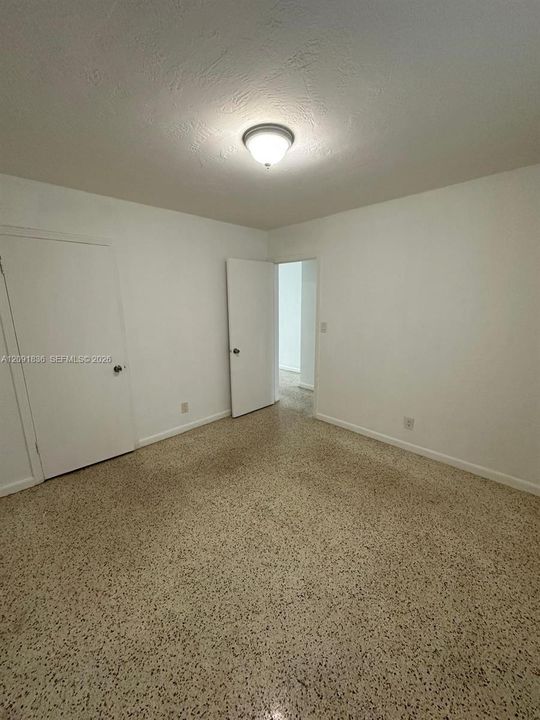En Renta: $1,695 (1 camas, 1 baños, 2800 Pies cuadrados)