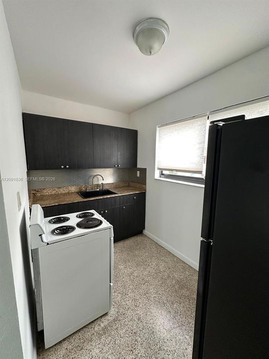 En Renta: $1,695 (1 camas, 1 baños, 2800 Pies cuadrados)