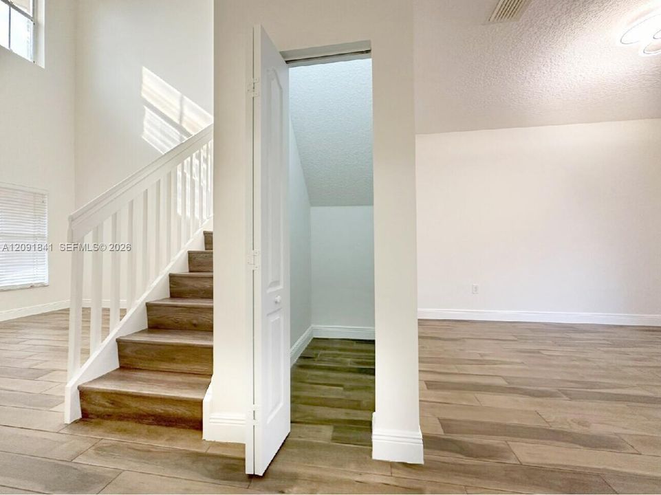 For Rent: $3,100 (2 beds, 2 baths, 1480 Square Feet)