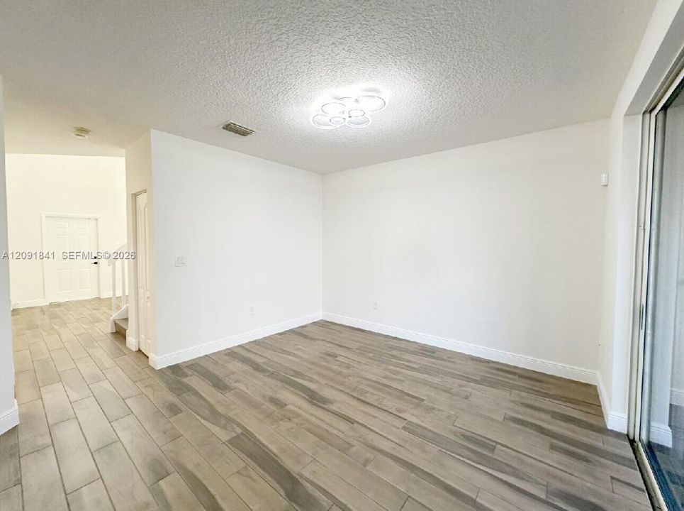 For Rent: $3,100 (2 beds, 2 baths, 1480 Square Feet)