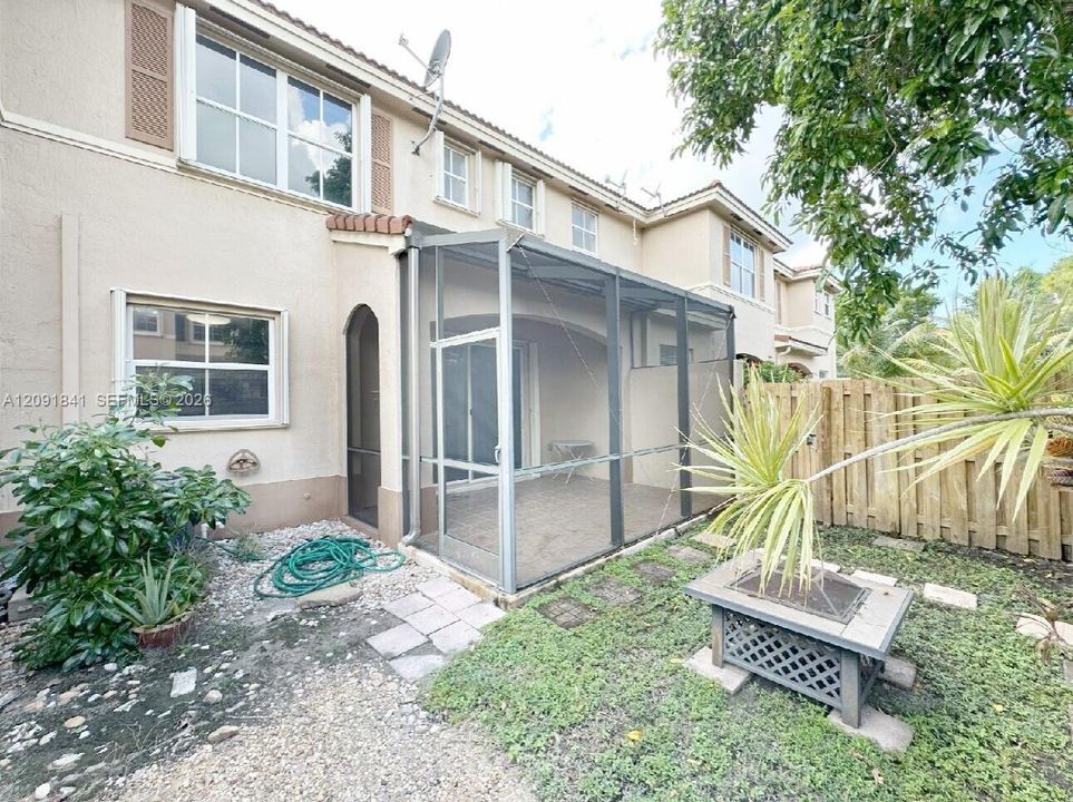 For Rent: $3,100 (2 beds, 2 baths, 1480 Square Feet)