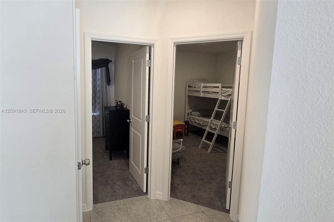 На продажу: $327,900 (3 спален, 2 ванн, 0 Квадратных фут)