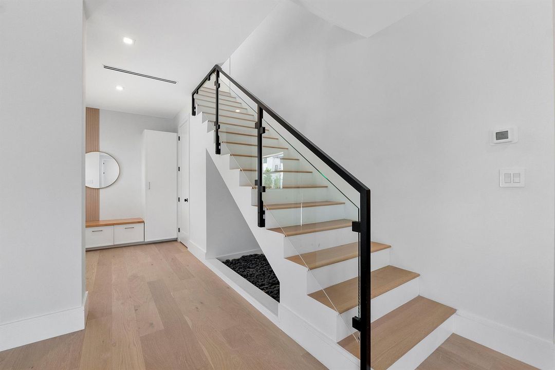 303 Sw 14th Pl_086