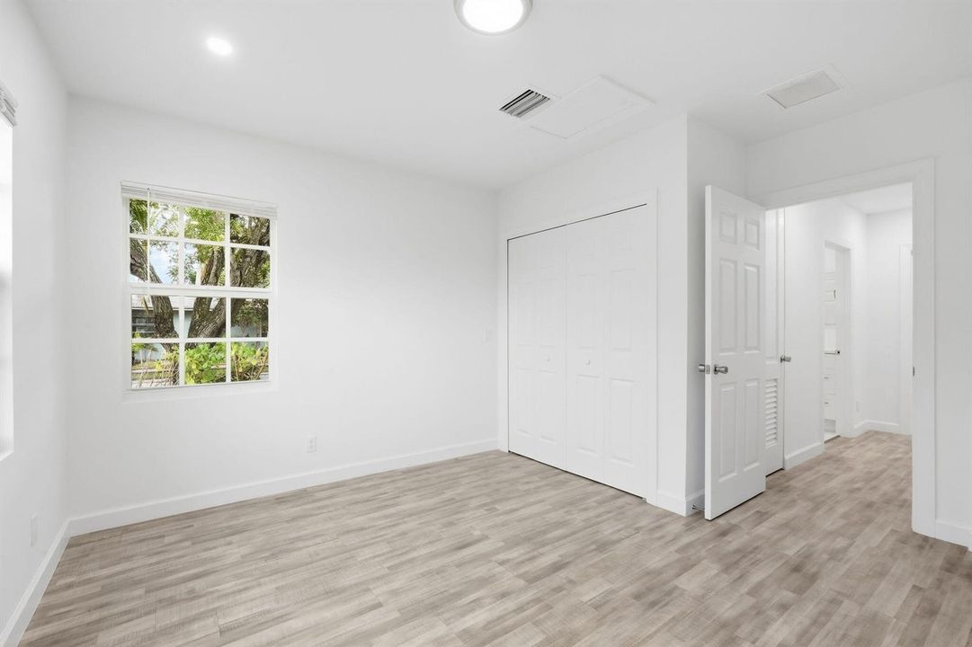 11-web-or-mls-5203_N_Flagler_Dr_07452