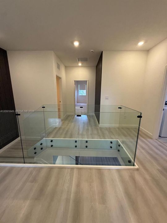 En Venta: $639,900 (5 camas, 3 baños, 2666 Pies cuadrados)