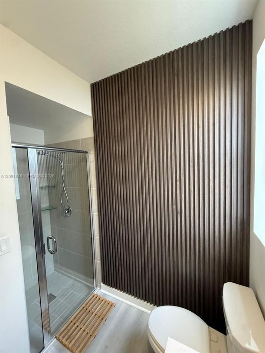 En Venta: $639,900 (5 camas, 3 baños, 2666 Pies cuadrados)