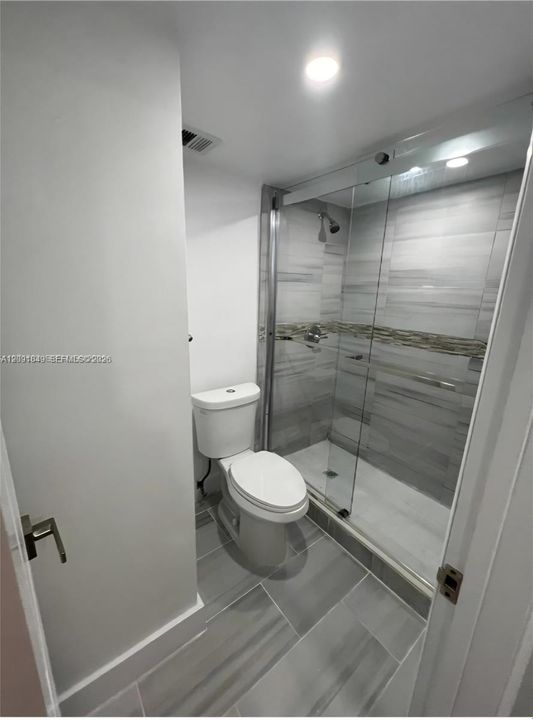 В аренду: $2,550 (2 спален, 2 ванн, 939 Квадратных фут)