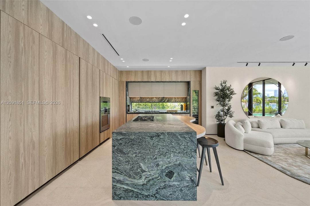 For Sale: $32,500,000 (6 beds, 6 baths, 5691 Square Feet)