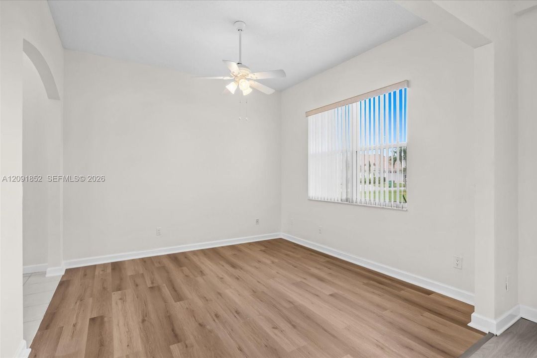 En Venta: $289,000 (2 camas, 2 baños, 1449 Pies cuadrados)