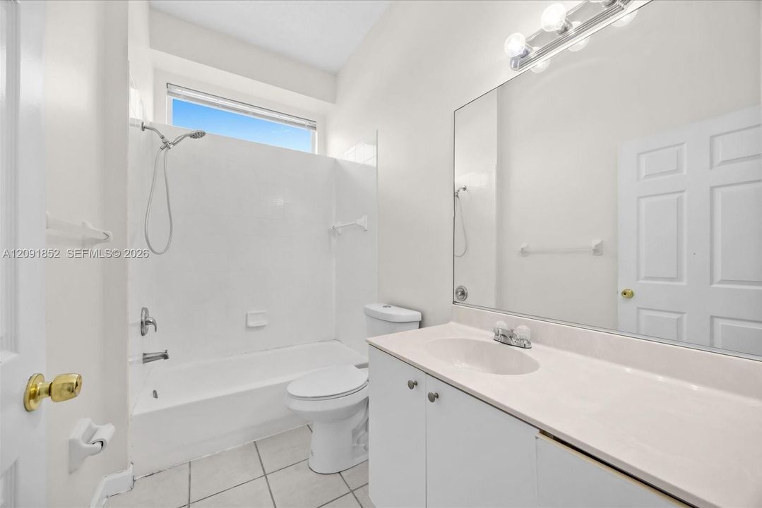 En Venta: $289,000 (2 camas, 2 baños, 1449 Pies cuadrados)