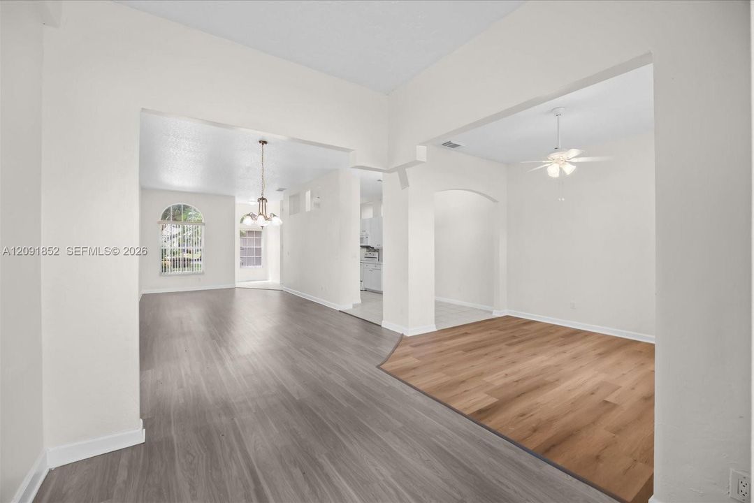En Venta: $289,000 (2 camas, 2 baños, 1449 Pies cuadrados)
