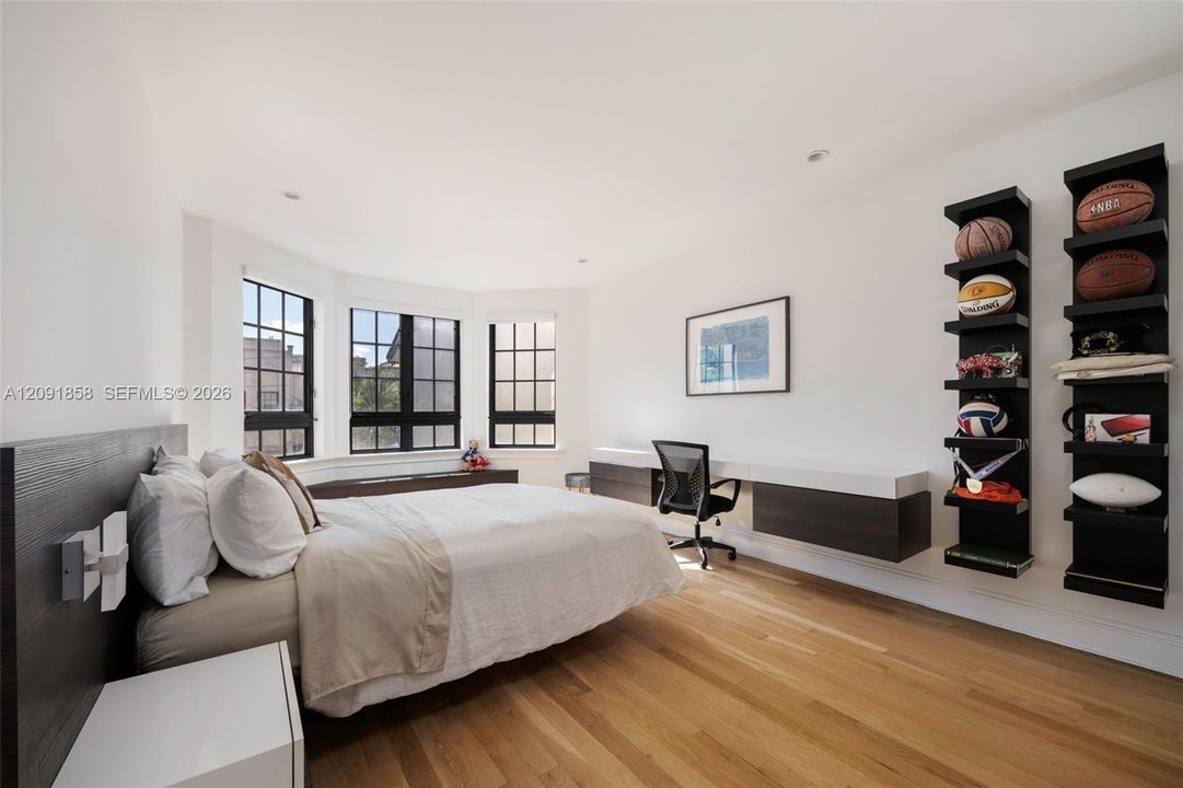 En Venta: $6,710,000 (4 camas, 4 baños, 6140 Pies cuadrados)