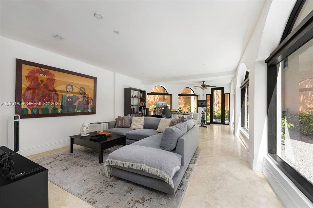 En Venta: $6,710,000 (4 camas, 4 baños, 6140 Pies cuadrados)