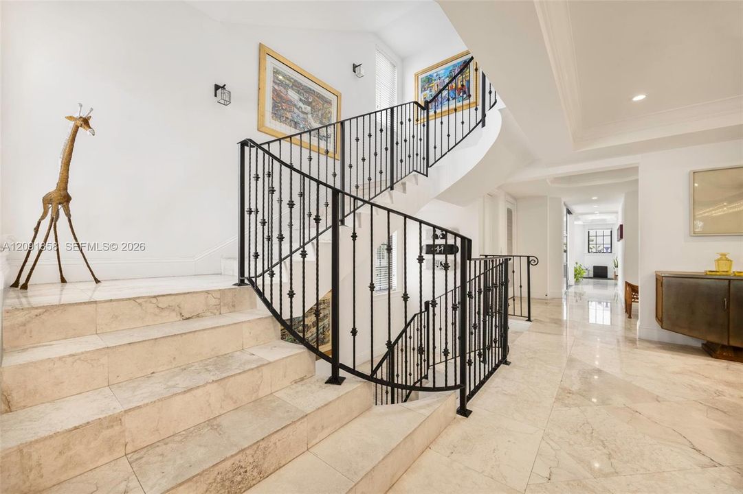 En Venta: $6,710,000 (4 camas, 4 baños, 6140 Pies cuadrados)