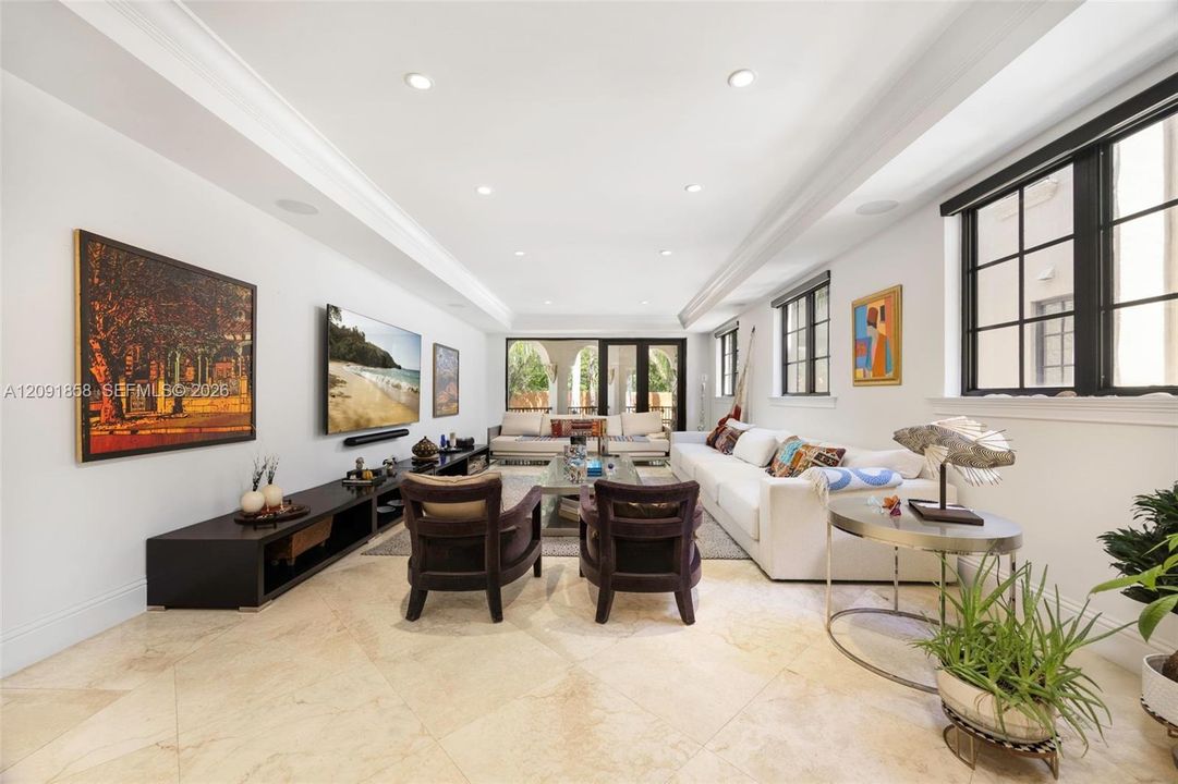 En Venta: $6,710,000 (4 camas, 4 baños, 6140 Pies cuadrados)