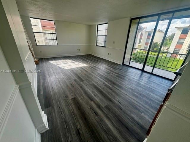 En Renta: $2,450 (3 camas, 2 baños, 1249 Pies cuadrados)