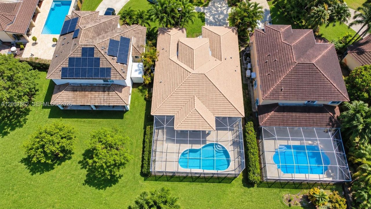 For Sale: $568,000 (4 beds, 3 baths, 2099 Square Feet)
