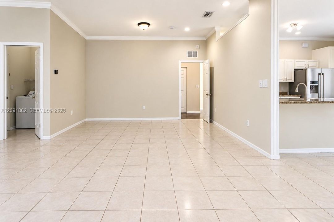 For Sale: $568,000 (4 beds, 3 baths, 2099 Square Feet)