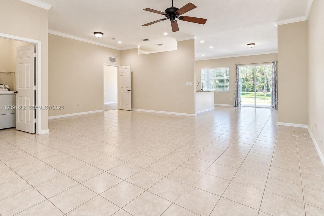 For Sale: $568,000 (4 beds, 3 baths, 2099 Square Feet)