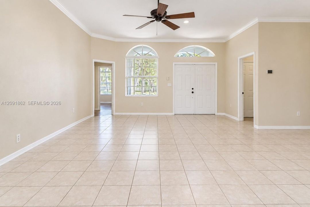 For Sale: $568,000 (4 beds, 3 baths, 2099 Square Feet)