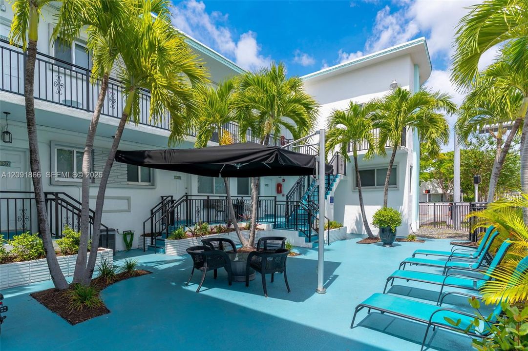 For Rent: $1,850 (1 beds, 1 baths, 10859 Square Feet)