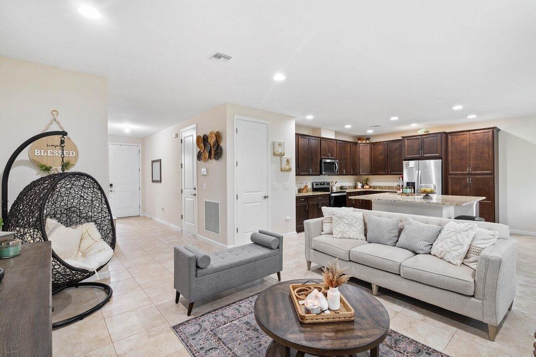 006-16310OakviewDrive-Westlake-FL-33470-