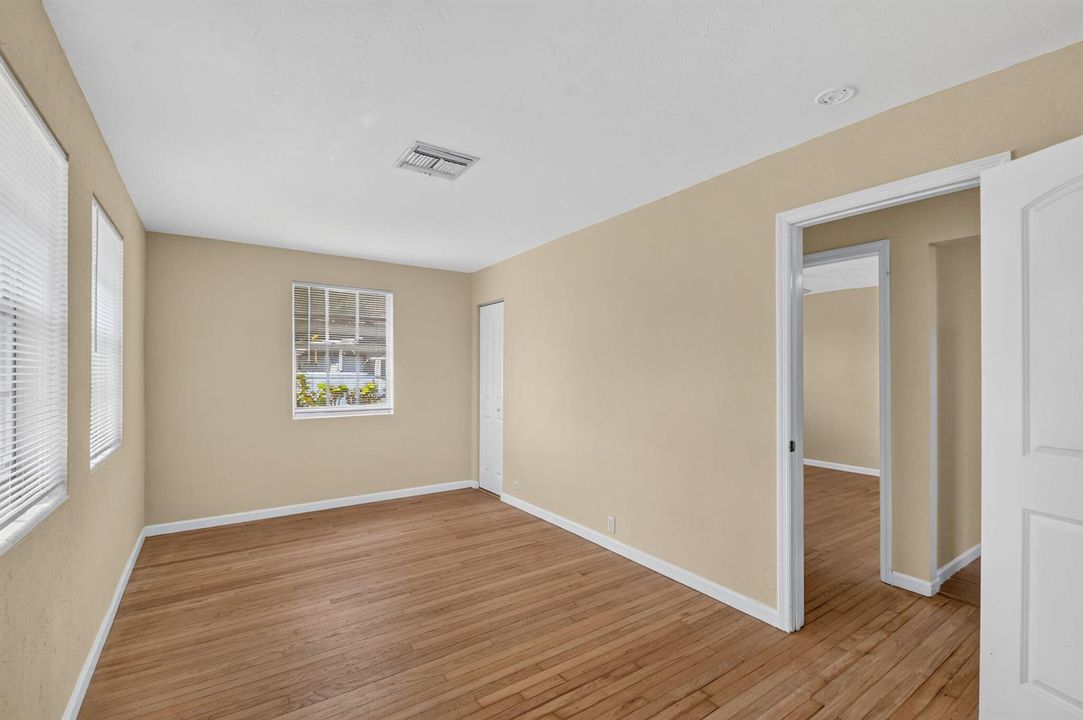 Large bedroom with ensuite