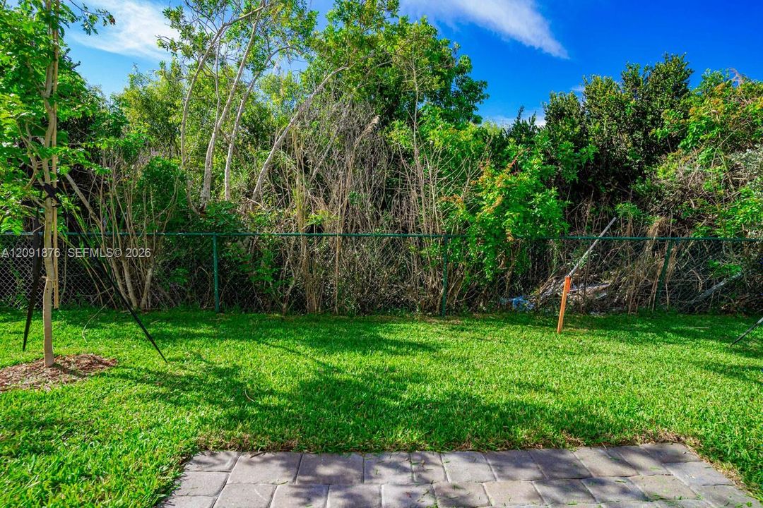 На продажу: $359,000 (3 спален, 2 ванн, 1542 Квадратных фут)