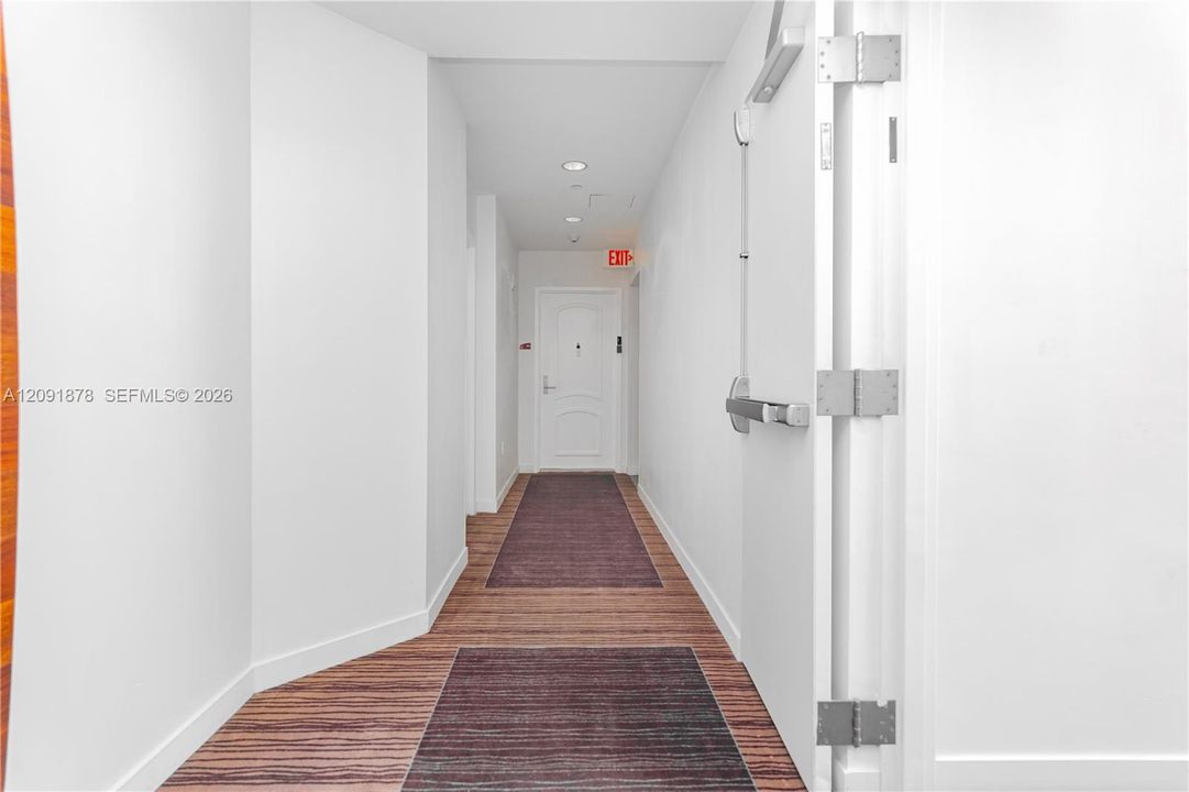 For Rent: $3,500 (2 beds, 2 baths, 828 Square Feet)