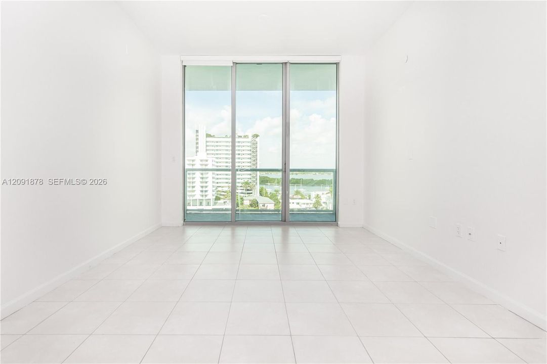For Rent: $3,500 (2 beds, 2 baths, 828 Square Feet)