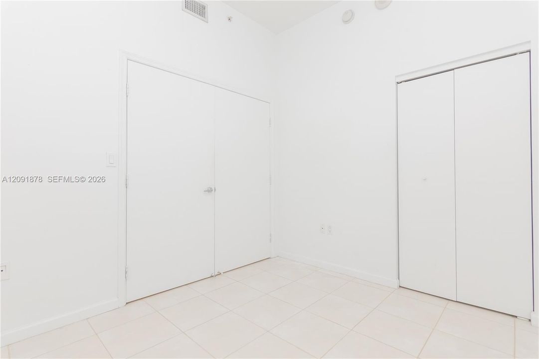 For Rent: $3,500 (2 beds, 2 baths, 828 Square Feet)
