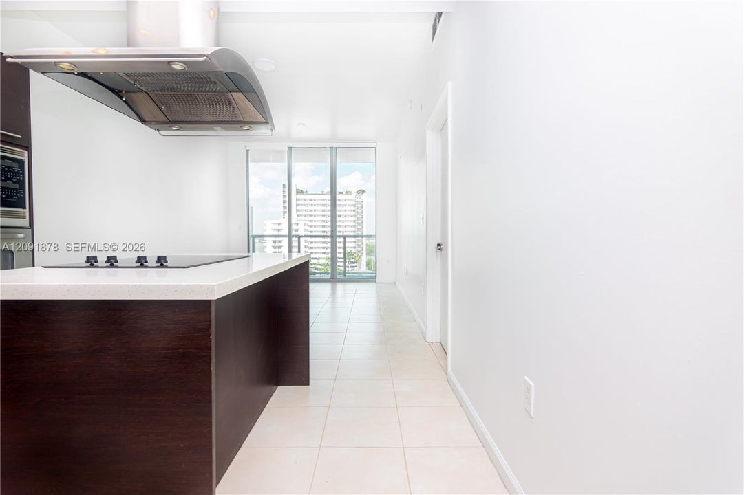 For Rent: $3,500 (2 beds, 2 baths, 828 Square Feet)
