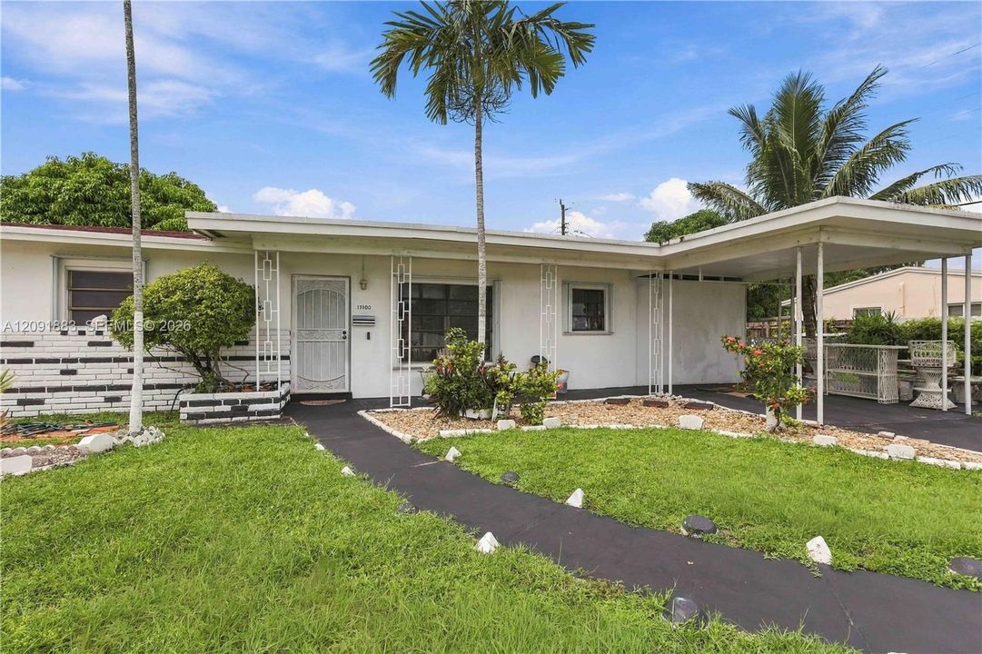 En Venta: $535,000 (4 camas, 2 baños, 1708 Pies cuadrados)