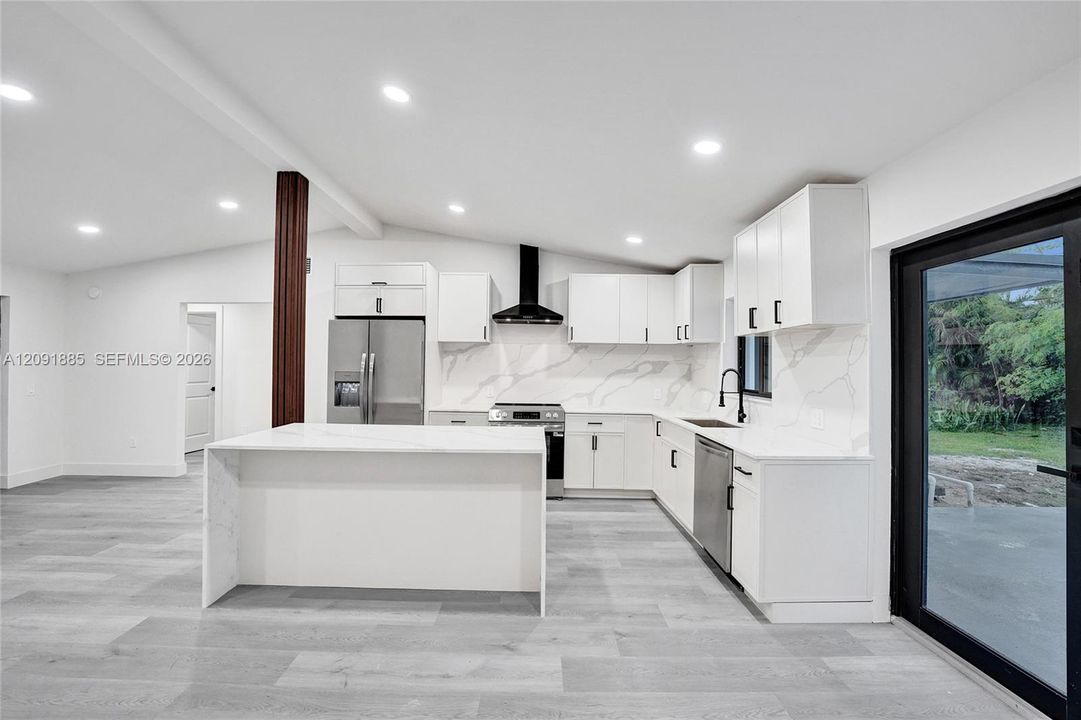 En Venta: $599,400 (4 camas, 3 baños, 1696 Pies cuadrados)