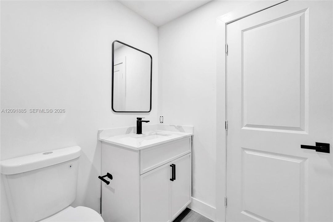 En Venta: $599,400 (4 camas, 3 baños, 1696 Pies cuadrados)