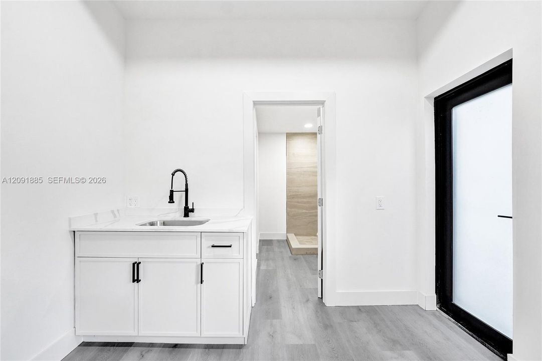 En Venta: $599,400 (4 camas, 3 baños, 1696 Pies cuadrados)