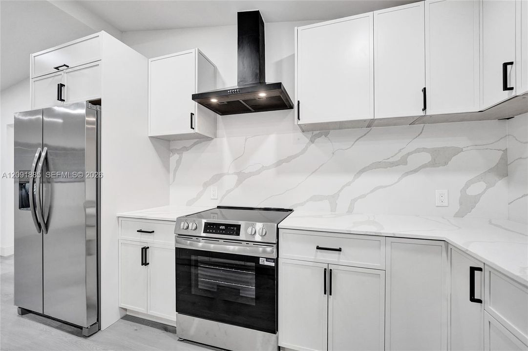 En Venta: $599,400 (4 camas, 3 baños, 1696 Pies cuadrados)