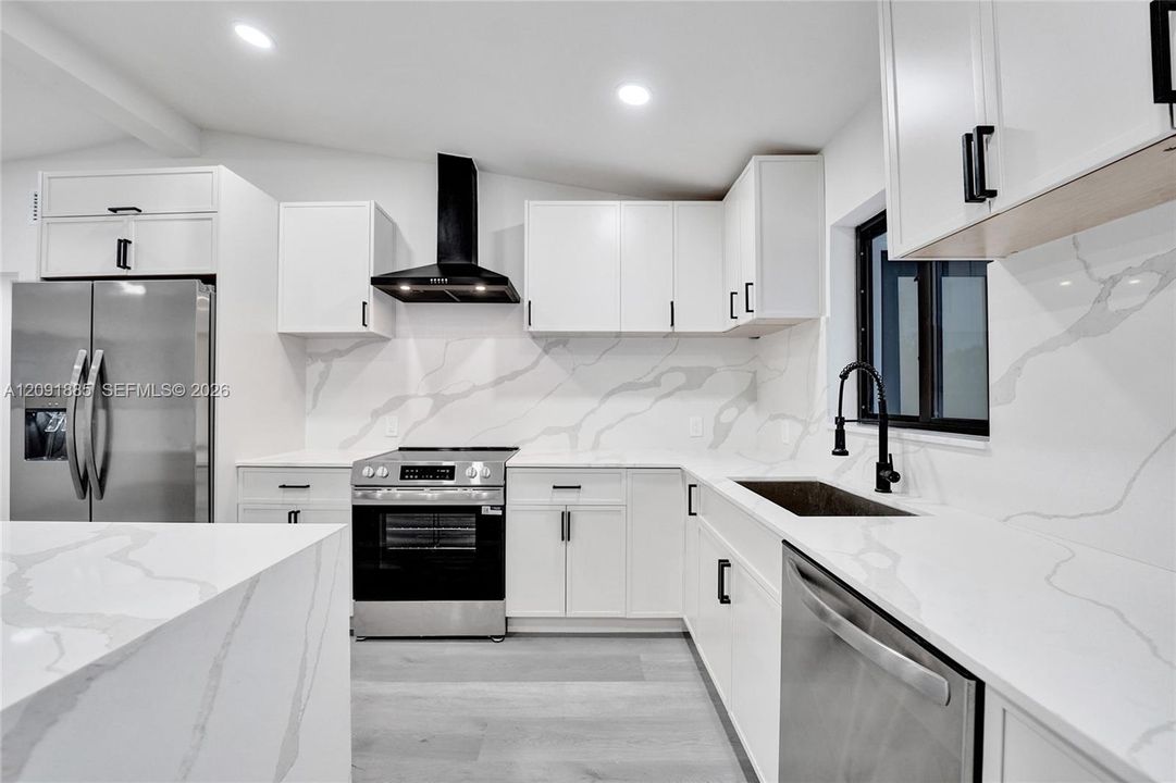 En Venta: $599,400 (4 camas, 3 baños, 1696 Pies cuadrados)