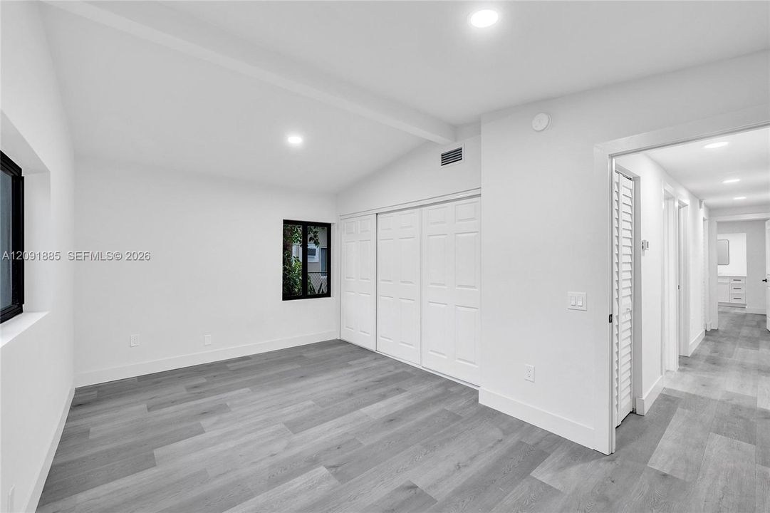 En Venta: $599,400 (4 camas, 3 baños, 1696 Pies cuadrados)