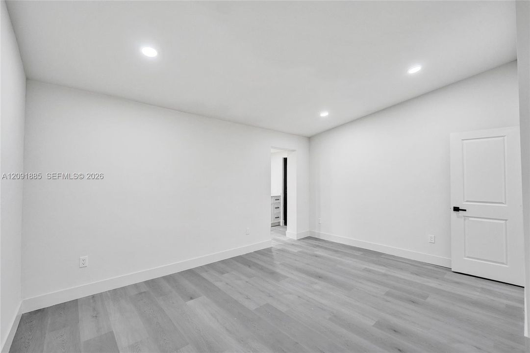 En Venta: $599,400 (4 camas, 3 baños, 1696 Pies cuadrados)