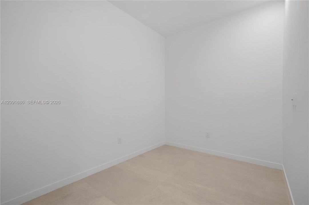 For Rent: $7,990 (1 beds, 2 baths, 864 Square Feet)