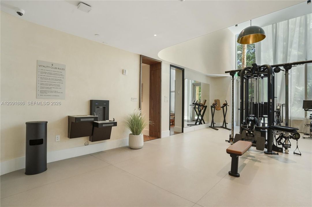 For Rent: $7,990 (1 beds, 2 baths, 864 Square Feet)