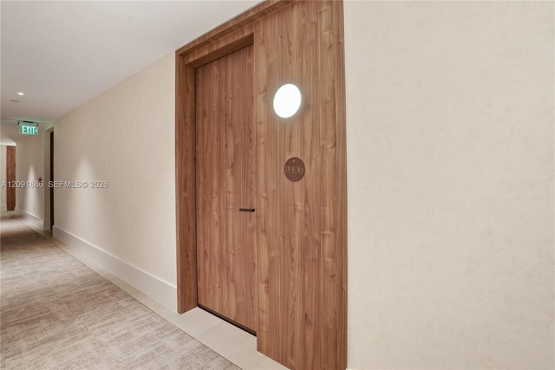 For Rent: $7,990 (1 beds, 2 baths, 864 Square Feet)