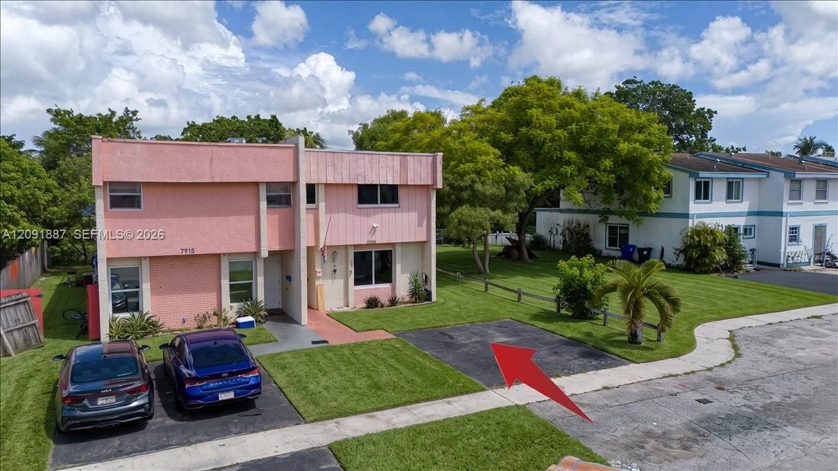 На продажу: $399,000 (4 спален, 2 ванн, 1620 Квадратных фут)