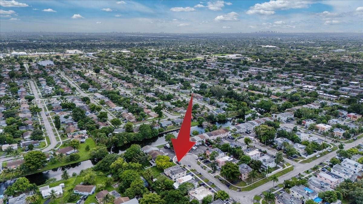 На продажу: $399,000 (4 спален, 2 ванн, 1620 Квадратных фут)